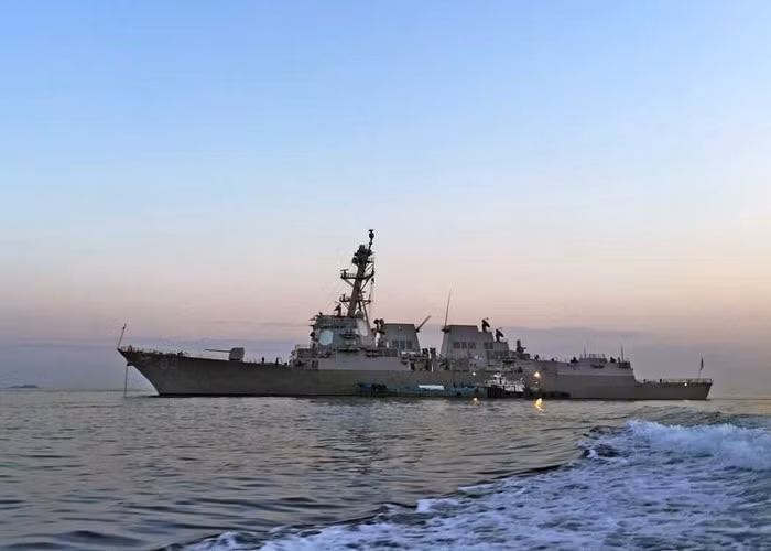 Tàu được trang bị 96 ống phóng thẳng đứng Mk 41, tương thích tên lửa phòng không SM-2, SM-3, SM-6; tên lửa hành trình tấn công mặt đất BGM-109 Tomahawk, tên lửa chống ngầm RUM-139 VL-ASROC.