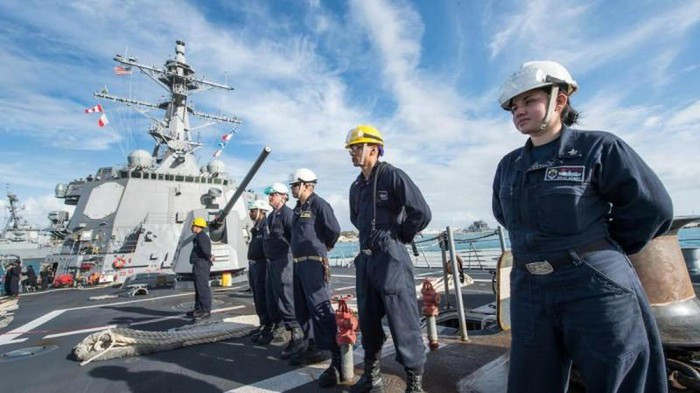 Mỹ và cộng đồng quốc tế cho rằng, biển Đông là vùng biển quốc tế, nơi được tự do thông thương hàng hải, bất cứ động thái chiếm hữu của bất kỳ quốc gia nào cũng sẽ bị lên án.