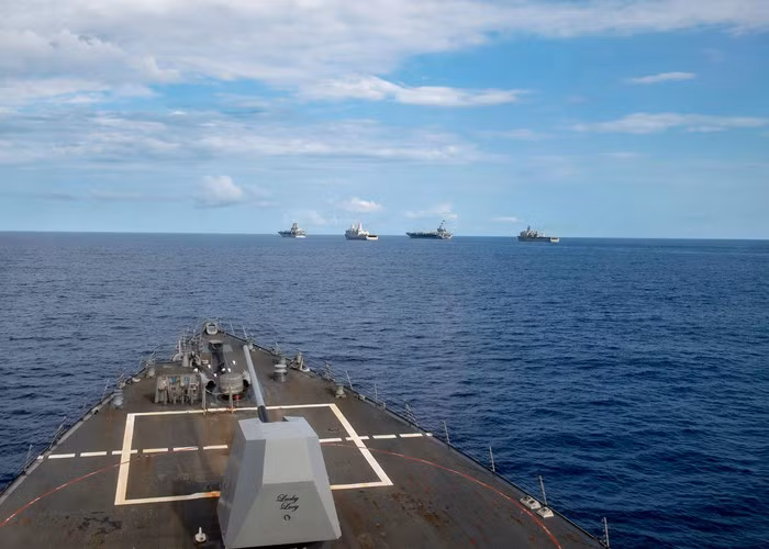 Sức cơ động cao, trang bị vũ khí mạnh, khu trục hạm Arleigh Burke là một đối thủ đáng gờm trên biển.