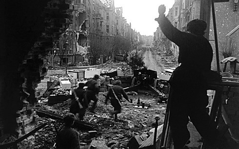 Vi sao Hong quan Lien Xo khong bat song duoc trum phat xit Hitler?-Hinh-2