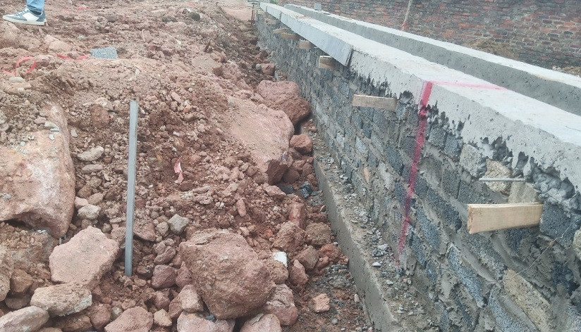 Dự án san lấp mặt bằng tái định cư TP Sông Công không dọn dẹp đất bề mặt - Hình 4 Du an san lap mat bang tai dinh cu TP Song Cong khong don dep dat be mat-Hinh-4