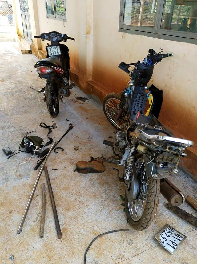 Họ trộm được một con thì bị dân làng phát hiện tri hô, Nam cùng Trung bị bắt sau đó, còn 2 người kia tẩu thoát. Nam và Trung bị đưa về nhà sinh hoạt cộng đồng của làng Tơr Bang và chịu đòn từ nhiều người. Đến 6h cùng ngày, Nam được đưa đi cấp cứu tại Trung tâm Y tế huyện Chư Prông nhưng đã tử vong; còn Trung bị gãy tay, đang được chữa trị tại Bệnh viện Đa khoa tỉnh Gia Lai… 