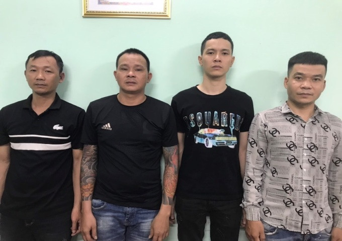  Nhóm cho vay lãi 950% một năm bị bắt: Ngày 18/8, Công an TP Biên Hòa, tỉnh Đồng Nai đã tạm giữ Nguyễn Văn Thoạt (38 tuổi) cùng ba đàn em đều ngụ tại Hải Dương để điều tra hành vi Cho vay lãi nặng trong giao dịch dân sự. Thoạt khai, từ đầu năm đến nay đã cho gần 20 người, chủ yếu là công nhân và tiểu thương nhỏ, vay tổng cộng khoảng 500 triệu đồng. Lãi suất dao động từ 49% đến 79%/tháng. Tổng số tiền thu lợi bất chính hàng trăm triệu đồng. 