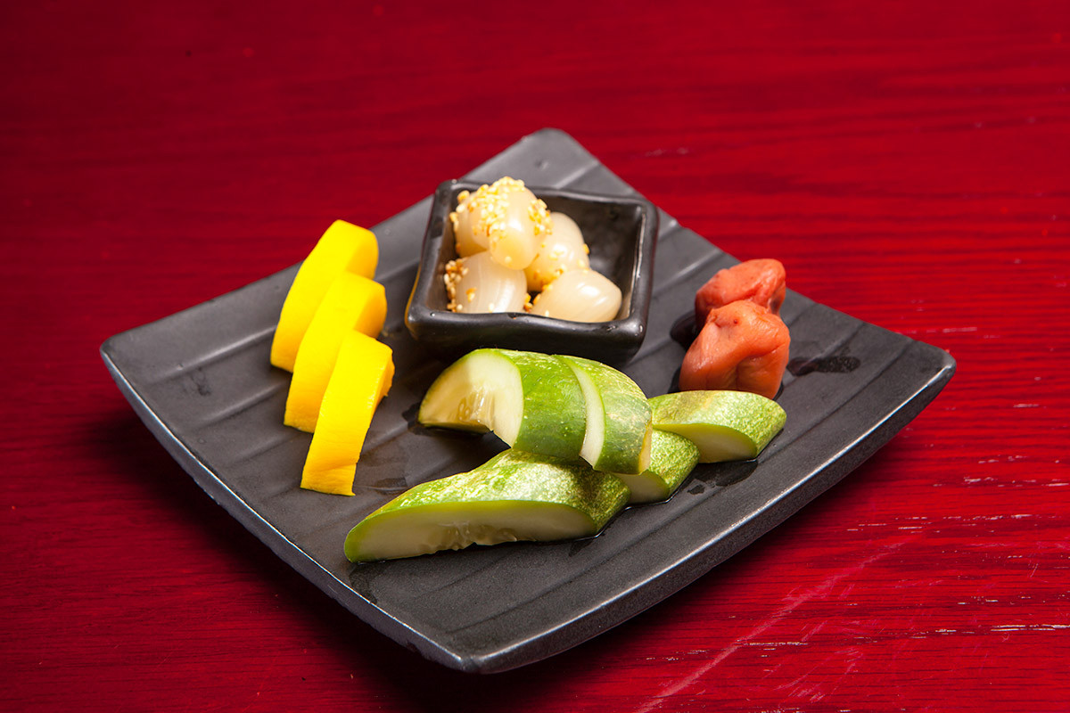 Rau củ muối cũng là món ăn truyền thống của người Nhật Bản. Ảnh: ebisu.