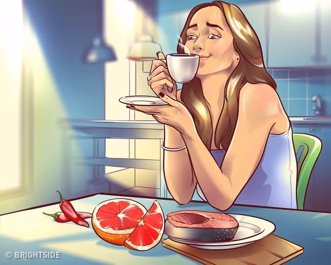 Bạn nên bổ sung vào thực đơn của bạn với cá hồi, trứng, các loại hạt, dầu ô liu, ớt nóng và trà xanh để tăng cường sự trao đổi chất và đốt cháy chất béo hiệu quả hơn.