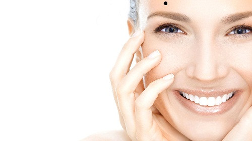 Nếu yêu và kết hôn sớm có thể sẽ dẫn đến chia tay. Ảnh minh họa: The SKIN Magazine.