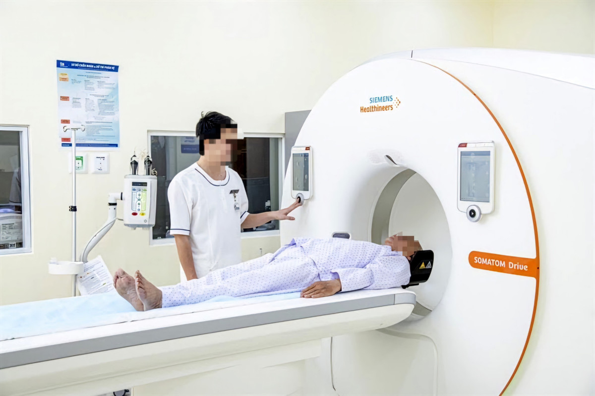 Benh vien II Lam Dong mua may CT-Scanner gia cao hon hang ty dong
