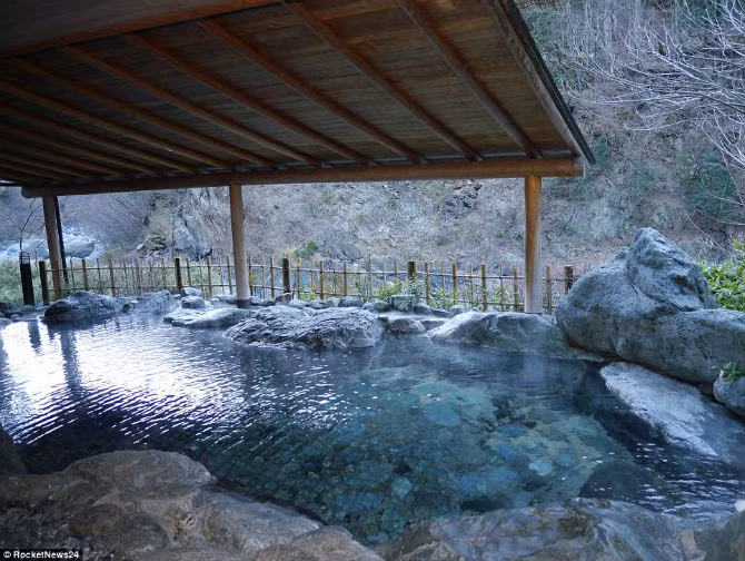 Kham pha khach san lau doi nhat the gioi o Nhat Ban-Hinh-10