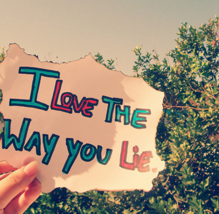 Nhiều bạn trẻ nghĩ mình vốn thật thà, sống tốt, không lừa, trêu chọc bạn bè thì sẽ được yên thân trong ngày Cá tháng tư...