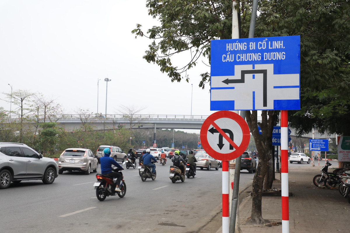 Bắt đầu từ hôm nay các phương tiện đi từ Đàm Quang Trung cấm rẽ trái vào đường Cổ Linh để đi đê Long Biên - Xuân Quan.