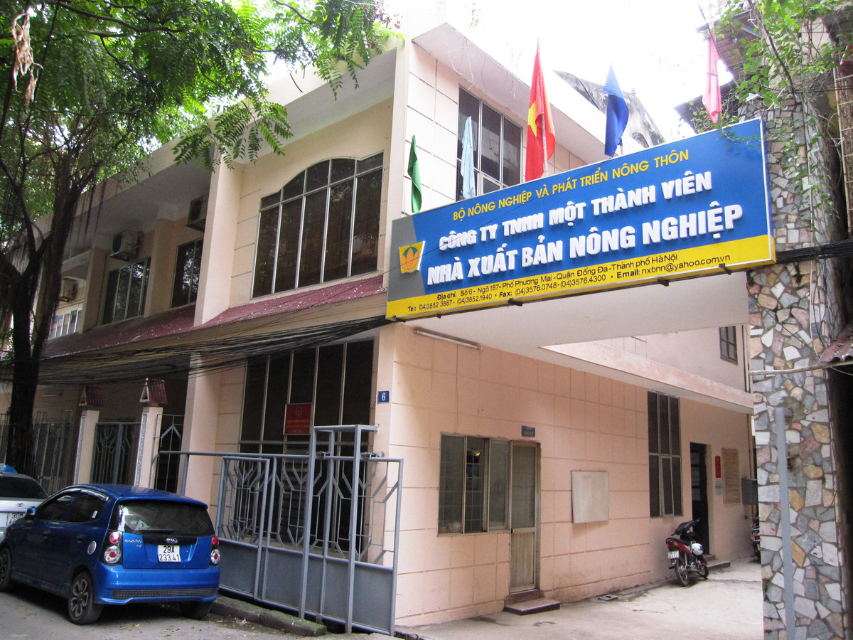 Công ty TNHH MTV Nhà xuất bản Nông nghiệp (Số 167/6 phố Phương Mai, phường Phương Mai, quận Đống Đa): khu đất thuộc khu vực quy hoạch chức năng đất cơ quan, nằm trong ranh giới nghiên cứu cải tạo khu tập thể Phương Mai (dự án riêng).