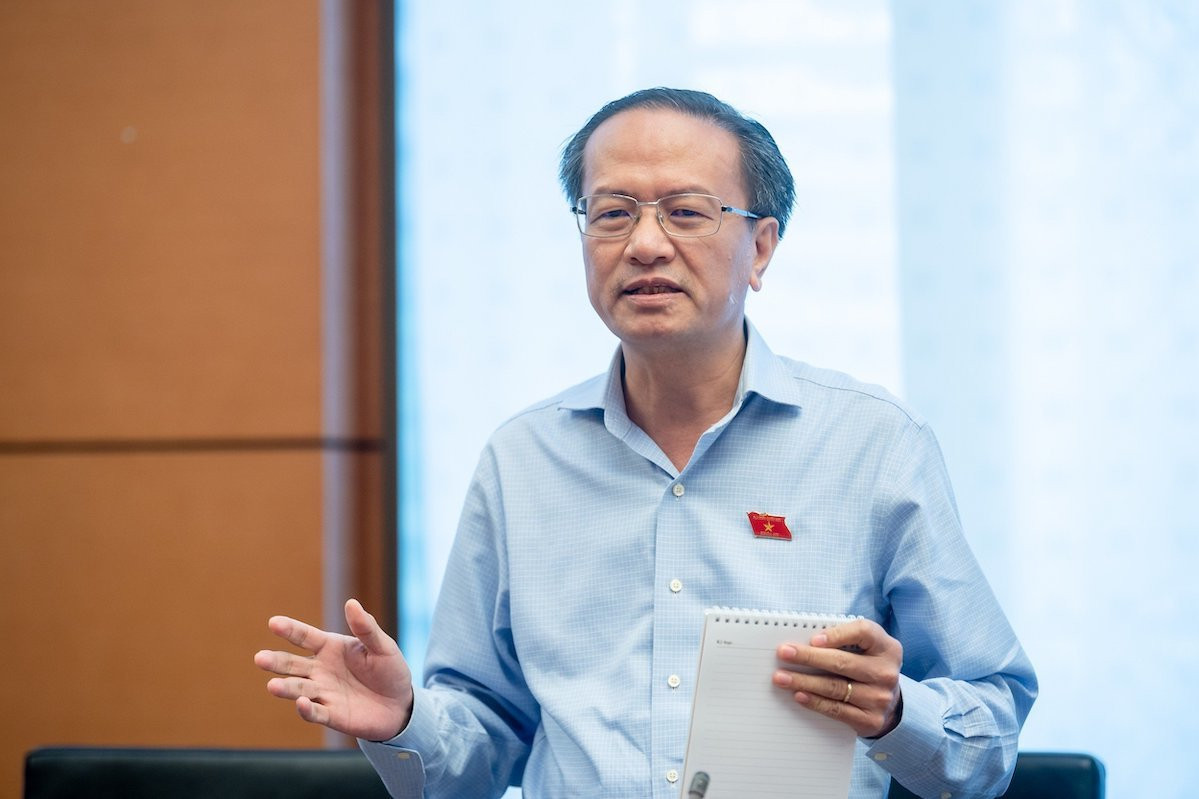 Chinh phu tra loi chat van cua DBQH Dinh Ngoc Minh