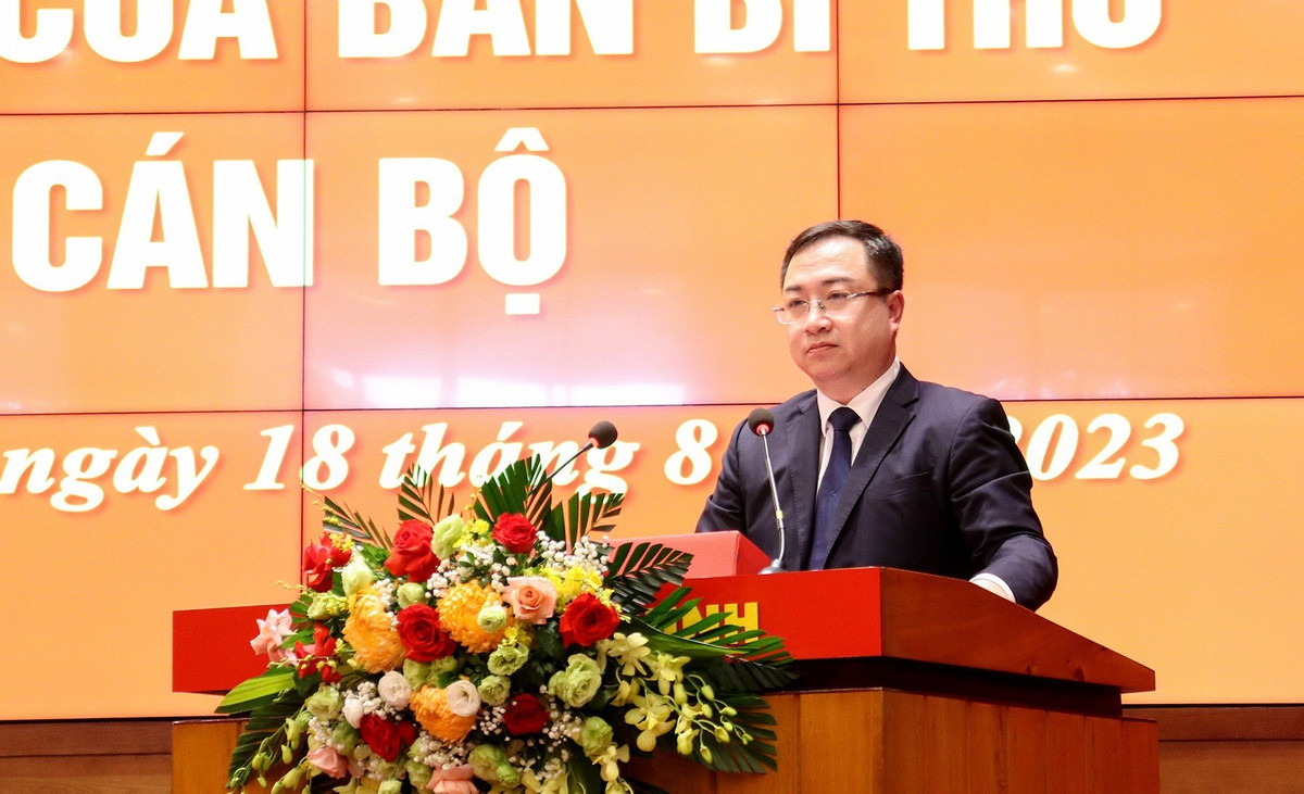 Ong Dang Xuan Phuong lam Pho Bi thu Tinh uy Quang Ninh