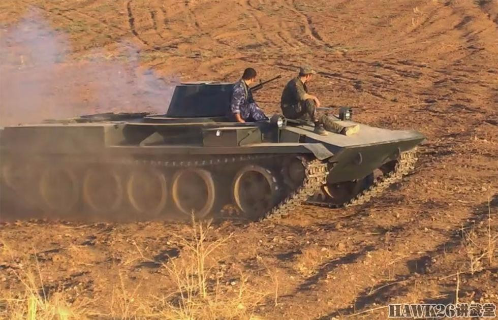 Xe bọc thép chở quân do người Kurd tự chế tạo trên khung gầm tăng T-55. Có lẽ chiếc tăng này bị phá hỏng trong chiến đấu, nhưng thân xe vẫn đảm bảo nên được cải tiến.