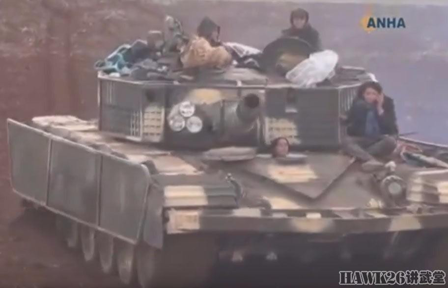 Chưa biết hiệu quả tới đâu nhưng ít nhất là việc lắp thêm giáp giúp các chiến binh người Kurd yên tâm hơn.