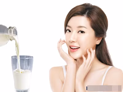 5 loại nước rửa mặt từ thiên nhiên giúp da căng mịn, sáng hồng 5 loai nuoc rua mat tu thien nhien giup da cang min, sang hong