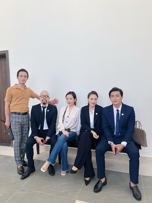 Hình ảnh hậu trường không có trên sóng VTV của "Hành trình công lý" - Hình 9 Hinh anh hau truong khong co tren song VTV cua