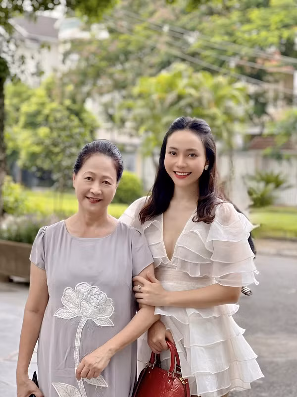 Hinh anh hau truong khong co tren song VTV cua 