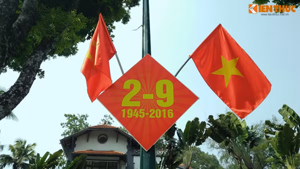 Hà Nội những ngày này thật rực rỡ.