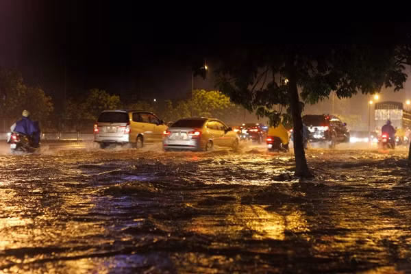 Toan canh Ha Noi ngap ung do anh huong cua bao so 3-Hinh-3
