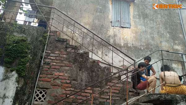 Khu tập thể H36, ở phường Xuân La (quận Tây Hồ, TP Hà Nội) hiện đang có 60 hộ gia đình, với gần 400 người sinh sống.