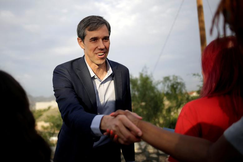 Kế hoạch chống biến đổi khí hậu của cựu nghị sĩ Beto O'Rourke trị giá 5 nghìn tỷ USD, trong đó có mục tiêu đến năm 2050, lượng khí thải carbon của Mỹ sẽ giảm xuống mức bằng 0.