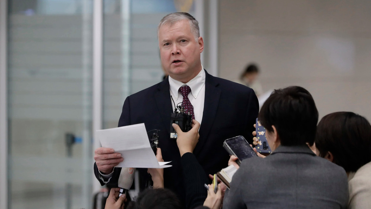 “Ông Stephen Biegun sẽ dẫn dắt chính sách của Mỹ đối với Triều Tiên và dẫn đầu các nỗ lực của chúng tôi nhằm đạt được mục tiêu của Tổng thống Mỹ Donald Trump về việc phi hạt nhân hóa cuối cùng, toàn diện và có thể kiểm chứng của Triều Tiên”, Ngoại trưởng Pompeo cho biết một năm trước. Ảnh: Nikkei.