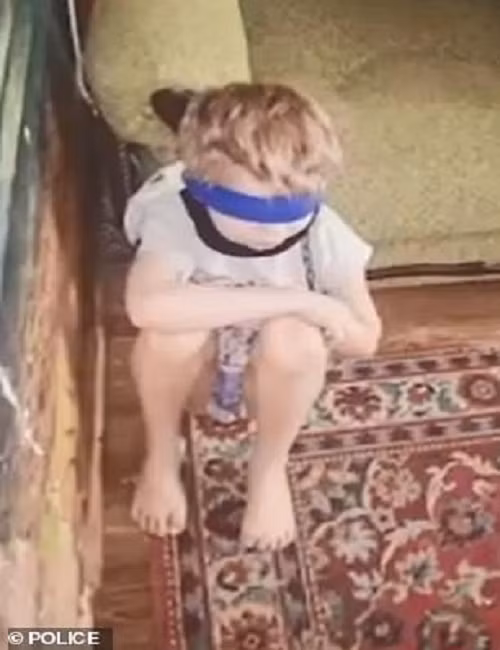 Ba me bao hanh con nuoi da man gay phan no-Hinh-4