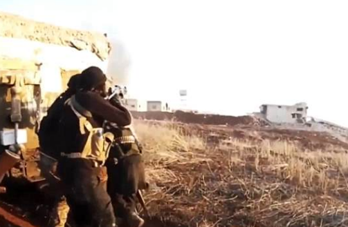 Ngoài ra, phiến quân IS cũng tiến hành ít nhất hai cuộc tấn công nhằm vào Quân đội Syria và Nga ở khu vực phía bắc Al-Sukhnah. Ảnh: UL.