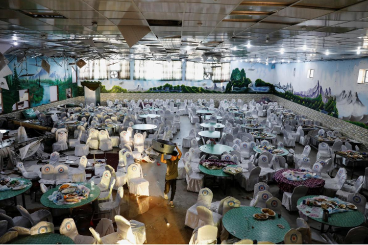 Ngày 18/8, phiến quân IS đã lên tiếng nhận trách nhiệm về vụ đánh bom liều chết tại trung tâm tiệc cưới ở Kabul khiến hơn 240 người thiệt mạng này.