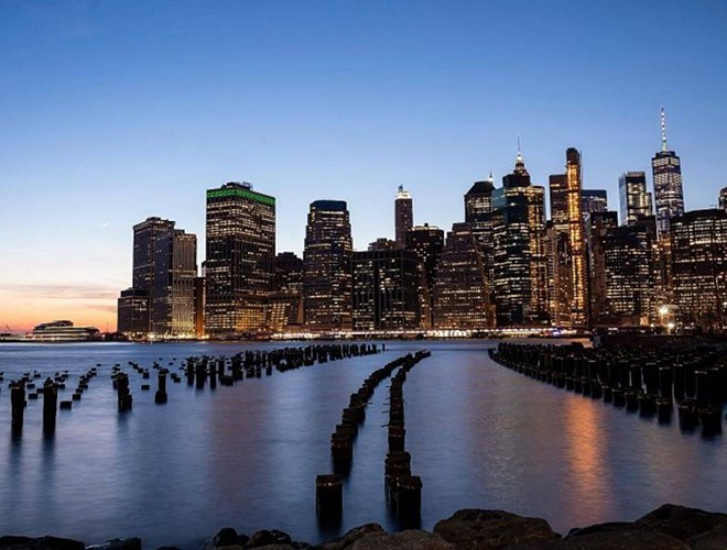 New York, Mỹ. Đến đầu thế kỷ 22, vùng Hạ Manhattan của New York có thể ngập chìm tới 90cm mỗi ngày trong khi bão biển trở nên thường xuyên hơn.