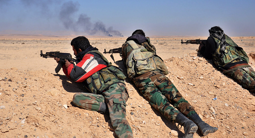 Lực lượng chính phủ Damascus trút "mưa tên lửa" vào nhóm khủng bố IS, khiến nhiều tay súng bỏ mạng và 3 xe quân sự của bọn chúng bị phá hủy. Ảnh: Sputnik.