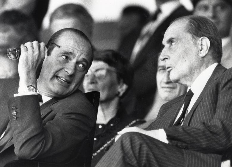 Tháng 4/1962, ông Chirac bắt đầu sự nghiệp chính trị khi gia nhập chính phủ của Thủ tướng Georges Pompidou.