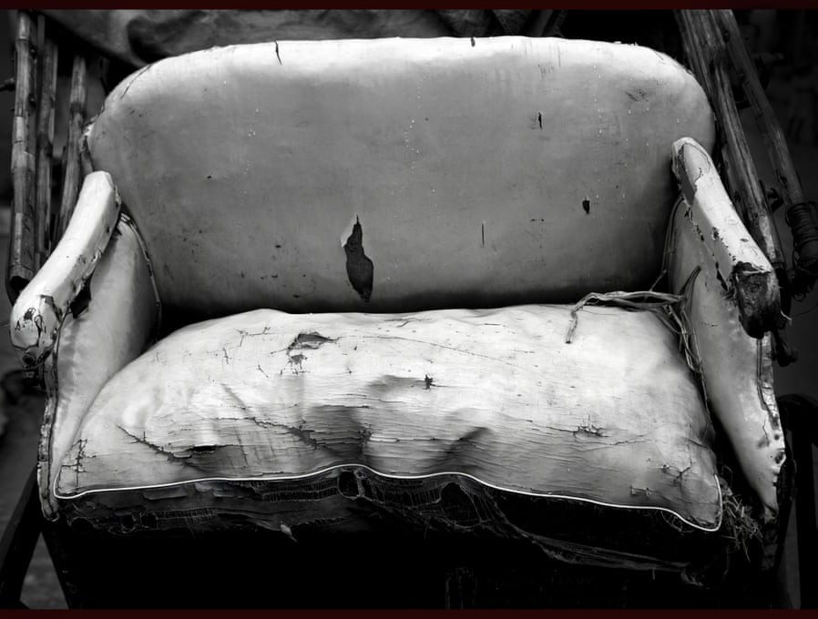 Theo tính toán, số lượng xe kéo bằng tay trong thành phố hiện nay là 500 chiếc, thậm chí có thể ít hơn. Nhưng 30 hay 35 năm trước thì có hàng ngàn chiếc. 