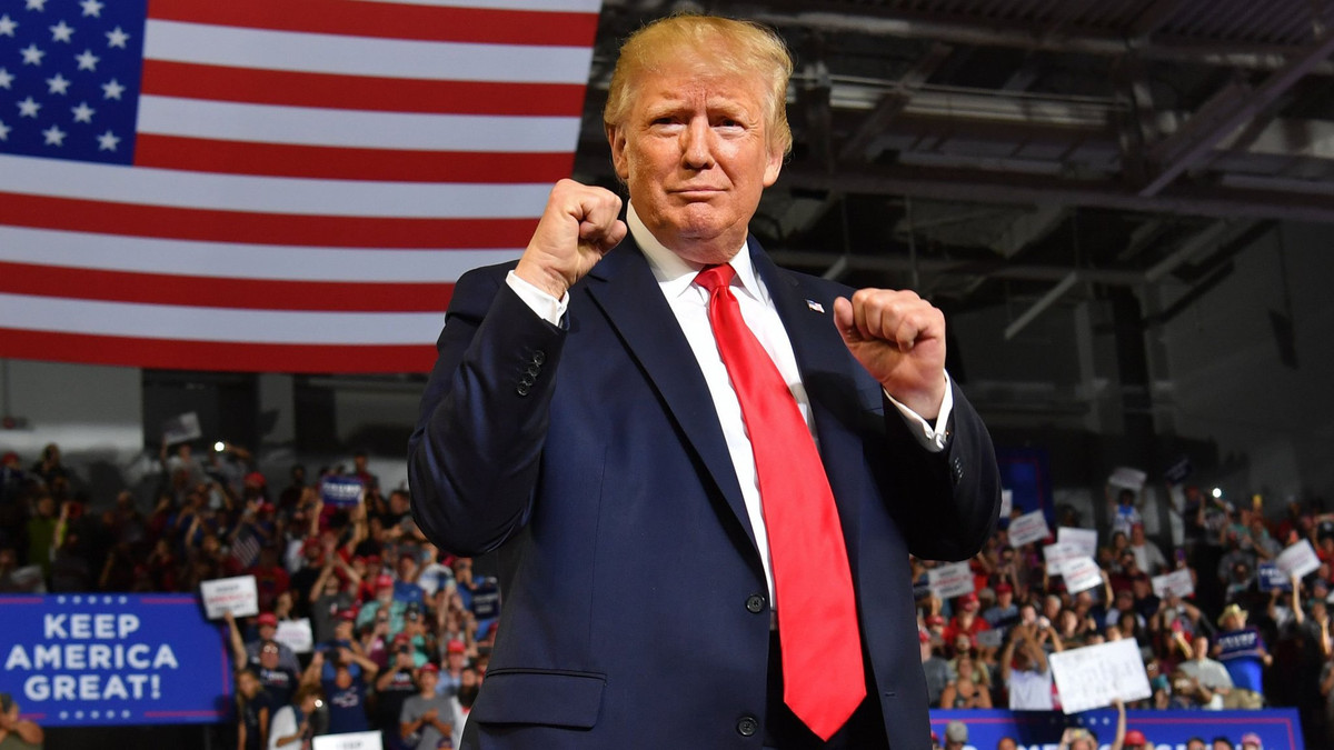 Tuy nhiên, kịch bản ông Trump bị phế truất dường như khó có thể xảy ra vì Đảng Cộng hòa đang nắm quyền kiểm soát Thượng viện Mỹ (Đảng Cộng hòa giữ 53 ghế và phe Dân chủ 45 ghế). Ảnh: FT.