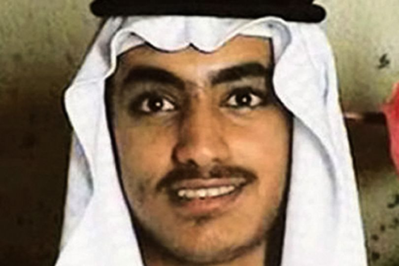 Được biết, tên Hamza bin Laden chịu trách nhiệm lập kế hoạch và đối phó với các nhóm khủng bố khác nhau. Ảnh: Mirror.