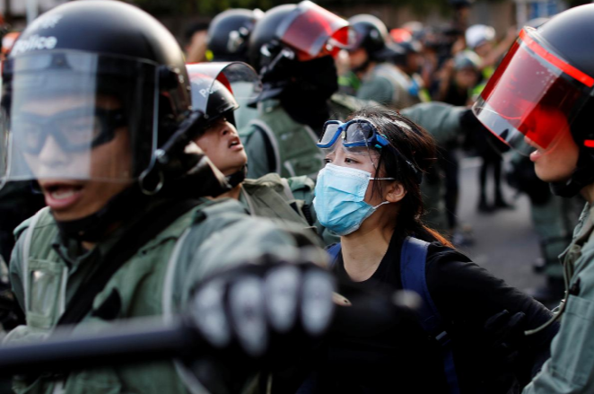 Trước đó, ngày 4/9, Đặc khu trưởng Lâm Trịnh Nguyệt Nga đã tuyên bố rút dự luật dẫn độ gây tranh cãi vốn khiến đặc khu Hong Kong rơi vào cuộc khủng hoảng chính trị kéo dài suốt ba tháng qua.