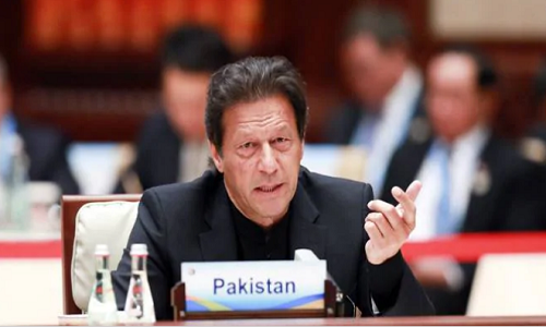 Trước khi bước vào sự nghiệp chính trị, ông Imran Khan từng là cầu thủ của đội tuyển cricket quốc gia Pakistan và cùng đội tuyển giành chức vô địch cricket thế giới vào năm 1992. Ngoài ra, ông còn tích cực tham gia các hoạt động từ thiện. Ảnh: BT. 