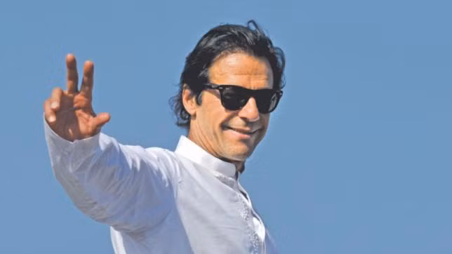 Về đời tư, ông Imran Khan kết hôn với bà Bushra Bibi năm 2018. Trước đó, ông đã có hai đời vợ. Ảnh: DS.
