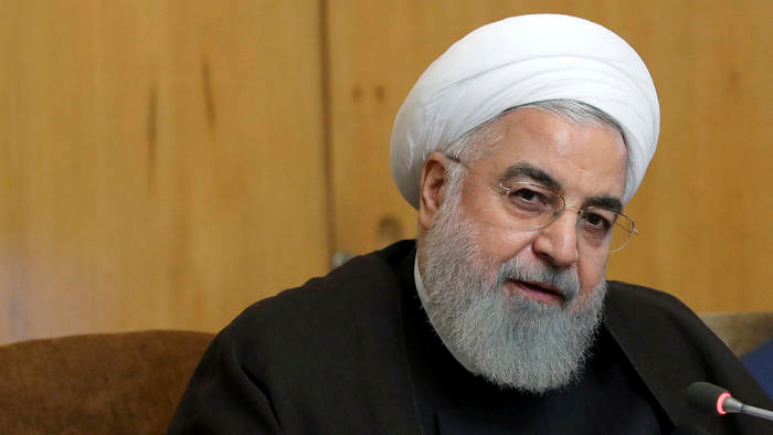 “Người Mỹ đang trừng phạt các cơ quan đã nằm trong danh sách đen. Đây là dấu hiệu cho thấy Mỹ đang hoàn toàn tuyệt vọng và chiến dịch gây sức ép tối đa của họ đã thất bại”, ông Rouhani phát biểu trên sóng truyền hình quốc gia. Ảnh: FT.
