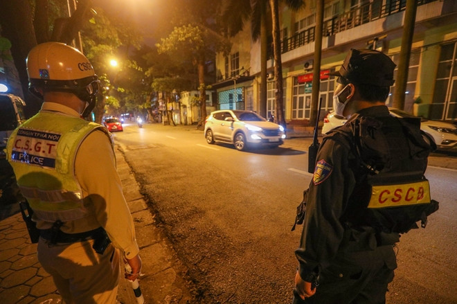 Lap 6 to lien nganh kiem soat chat nguoi ra duong o Ha Noi