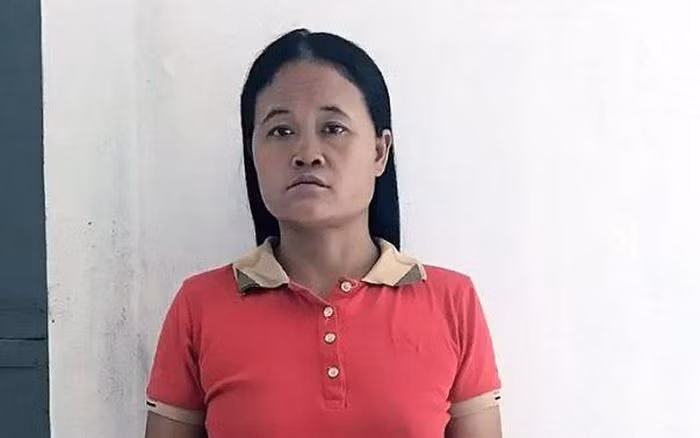 Tin nong 17/8: Be gai 6 tuoi roi xuong dat tu vong-Hinh-2