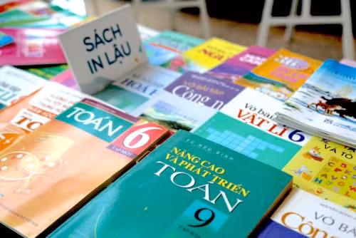 Vu hon 3 trieu SGK gia: Can bo quan ly thi truong nao bi khoi to?