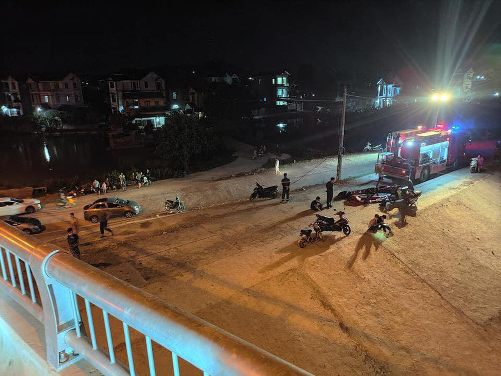  Nhóm công nhân đi mò trai, 2 người tử vong: Tối 14/8, một nhóm công nhân tranh thủ thời gian rỗi việc đi mò trai, ốc tại sông Thương khu vực dưới cầu Bến Hướng (TP Bắc Giang) không may xảy ra đuối nước làm 2 người tử vong. Hiện, một người đã được tìm thấy, người còn lại đang được lực lượng chức năng tìm kiếm.