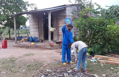 Tin nong ngay 10/8: Ban gai mat dien thoai, goi nguoi danh chet ban than-Hinh-2