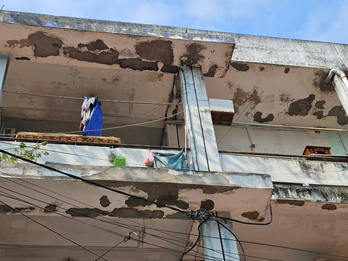 Để đảm bảo nhu cầu sử dụng lâu dài của người dân và đảm bảo mỹ quan đô thị, cần thiết phải thực hiện di dời, bố trí lại các hộ dân đang ở 3 chung cư này.