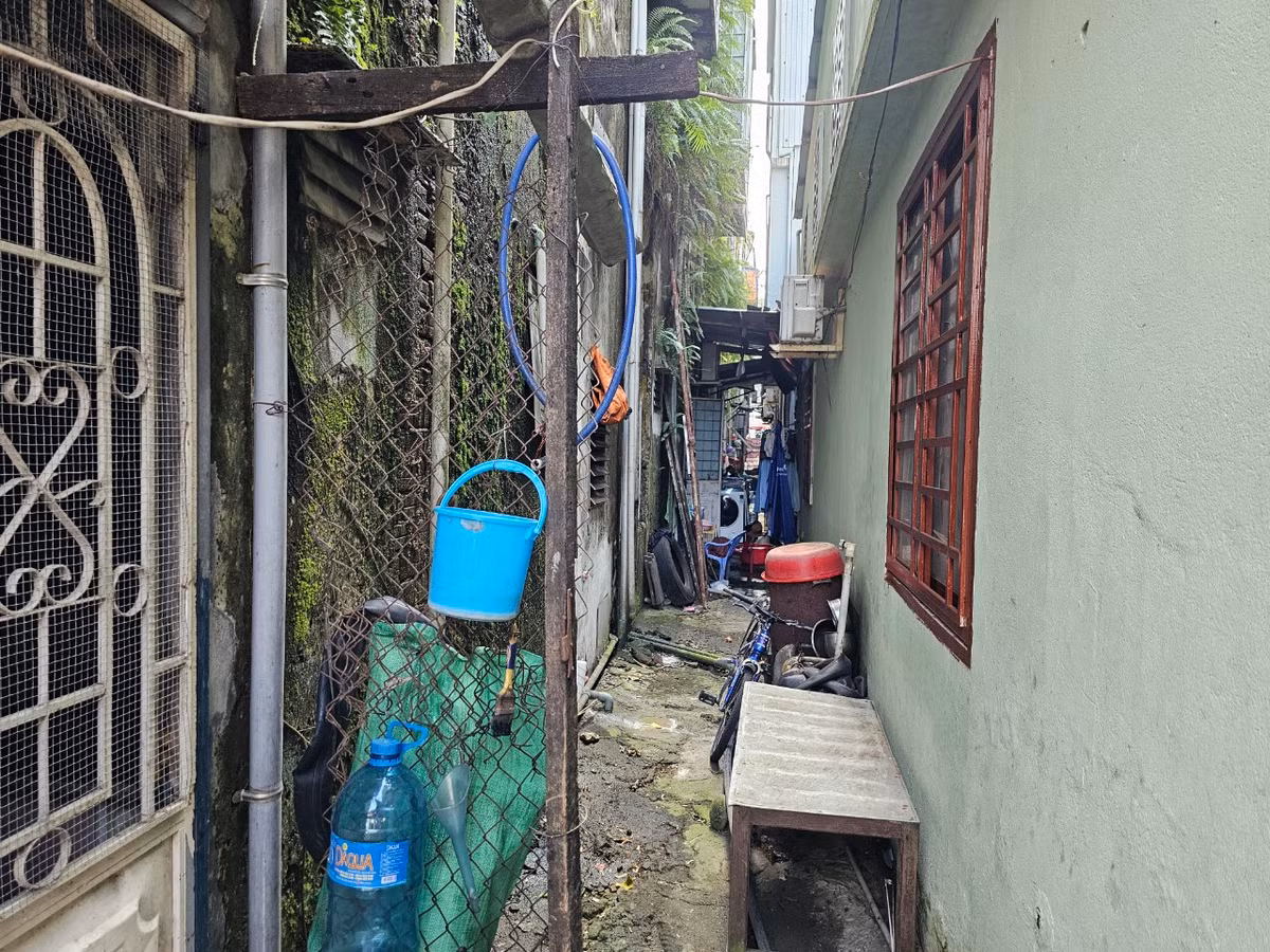 Theo Sở Xây dựng thành phố Đà Nẵng, 3 chung cư nói trên có niên hạn sử dụng theo quy định pháp luật về xây dựng là 20-50 năm, được đưa vào sử dụng từ năm 2001-2002.