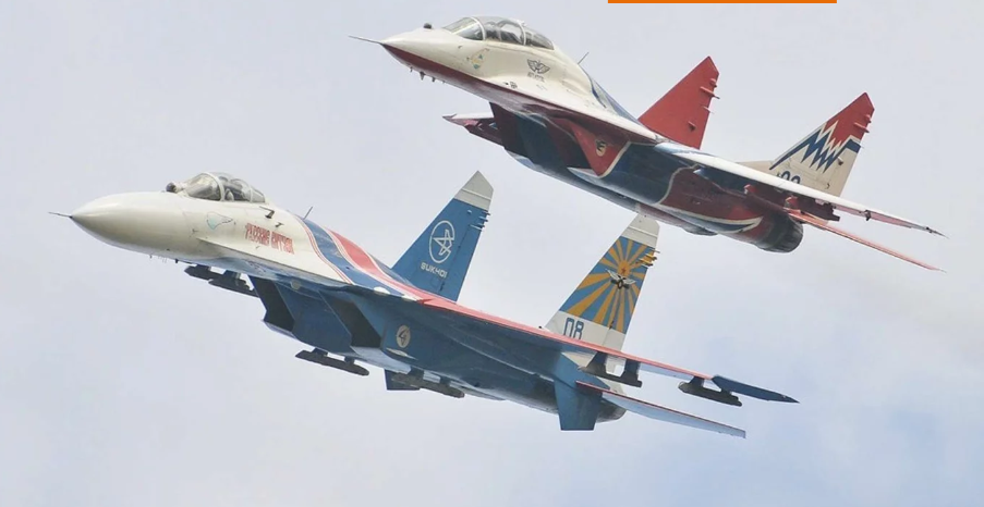 Trong khi đó, Tập đoàn Rostec cũng đang nghiên cứu tích hợp máy bay không người lái vào vũ khí của Su-57 để mở rộng khả năng chiến đấu của máy bay. Ông Sergei Chemezov nhấn mạnh rằng, tình hình địa chính trị hiện tại đặt ra những thách thức mới cho các chuyên gia của Sukhoi. Bên cạnh Su-57, Cục Thiết kế Sukhoi đang phát triển các hệ thống tiên tiến như máybay ném bom chiến lược không người lái S-70 'Okhotnik', máy bay chiến đấu tàng hình một động cơ Su-75 Checkmate và máy bay không người lái cất và hạ cánh thẳng đứng hạng nặng. Tổng công trình sư Mikhail Strelets lưu ý rằng Sukhoi đang liên tục cải thiện khả năng chiến đấu của máy bay Su-57 để đáp ứng nhu cầu quân sự của Nga tại Ukraine.