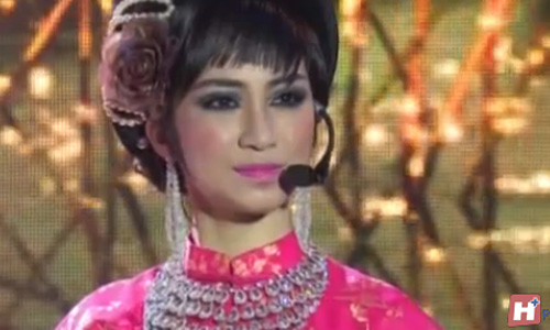 Hoa Minzy hat cai luong nhan con mua loi khen