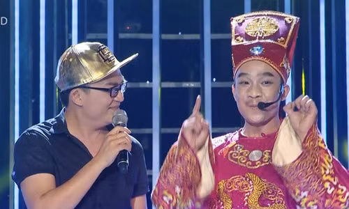 Hoa Minzy hat cai luong nhan con mua loi khen-Hinh-4